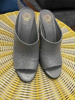 Vince Camuto Womens Gray Open-Toe Slide Mules